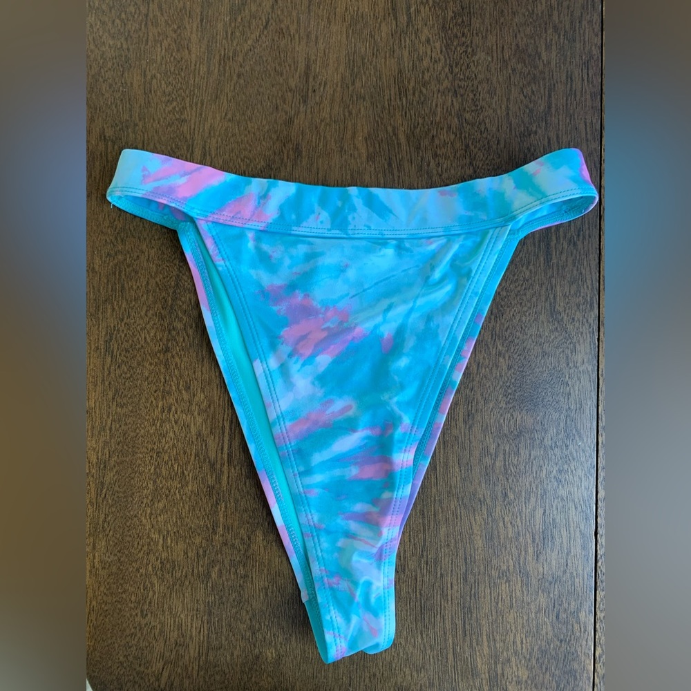 H&M Lazy Wave High Cut super Cheeky bikini bottoms